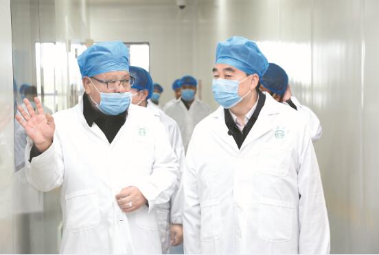 甘露托举藏医药产业升腾的太阳