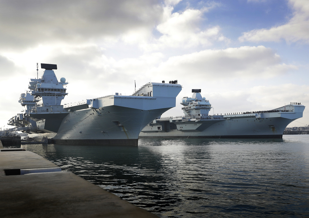 空有2艘重型航母，护航舰艇却不够用，皇家海军