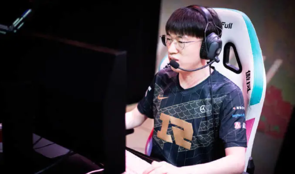 JDG terminative RNG is gotten the better of repeatedly, the Chan Xiaohu on ducal black science and technology cannot defeat solution, 