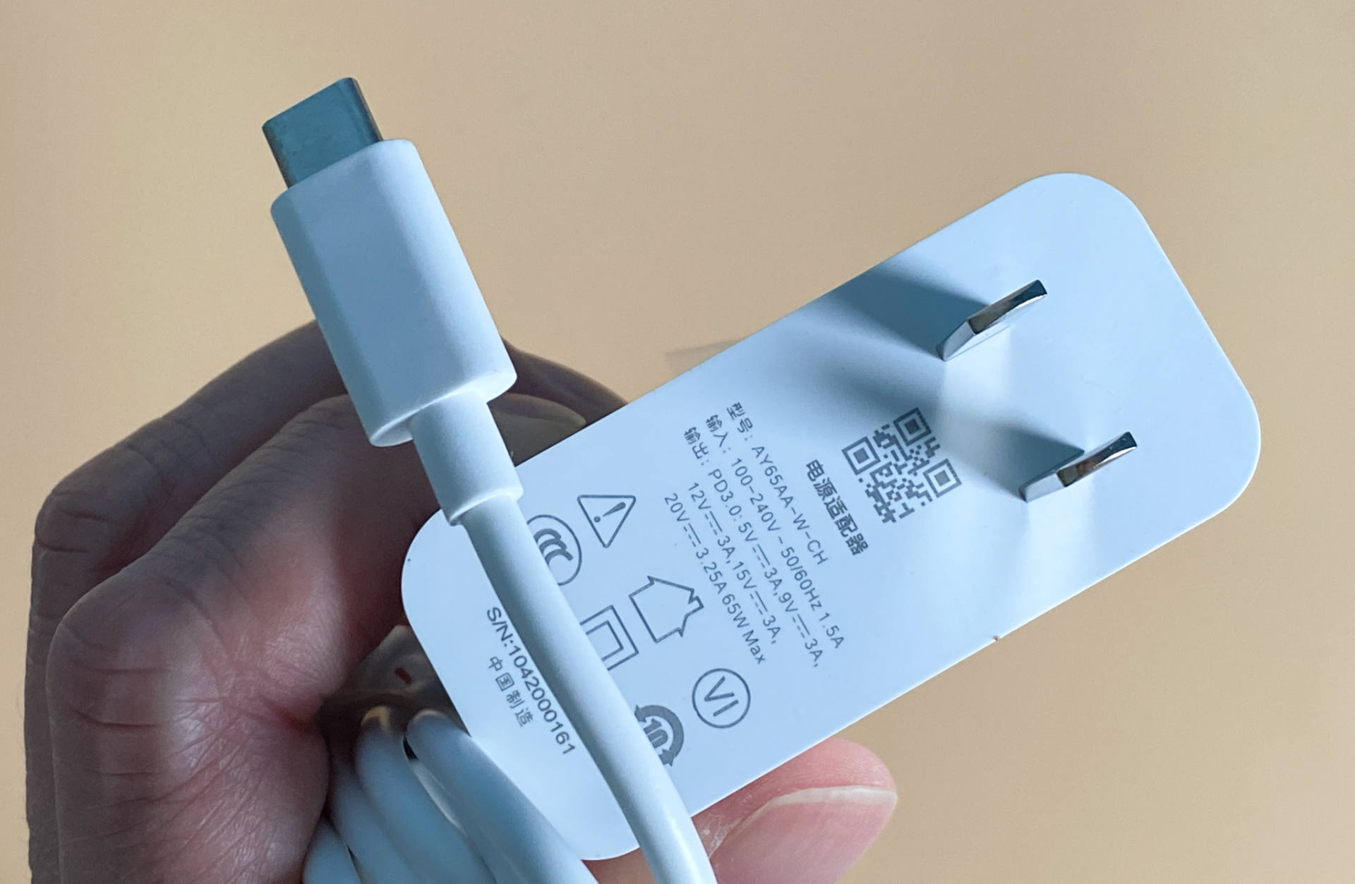 家里处处可投影吗？千元机皇小明Q1真1080P迷你投影仪体验