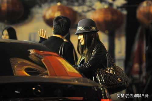 “最惨影后”李小璐：因“做头发”事业被毁，现成网红维持生计