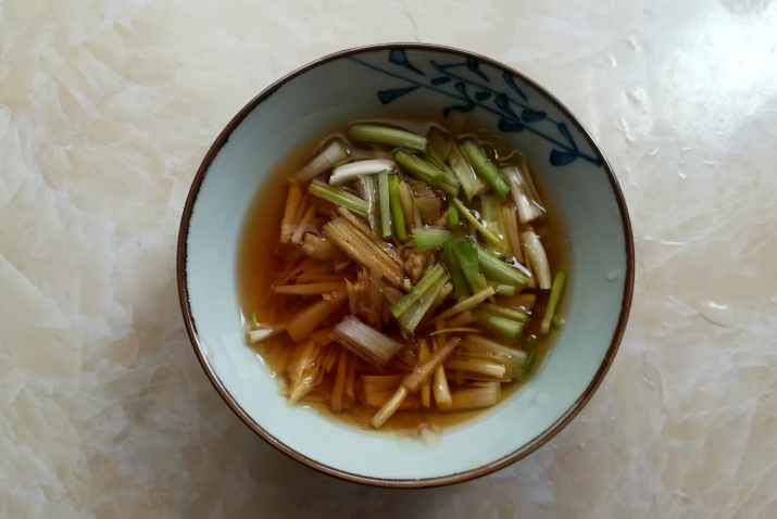 孩子想吃鱼丸，别总买着吃，自己做干净卫生，没有添加更健康