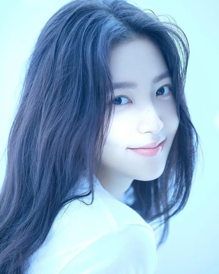 JYP新女团成员预测;女爱豆作为演员活动时,谁的简历照更胜一筹?