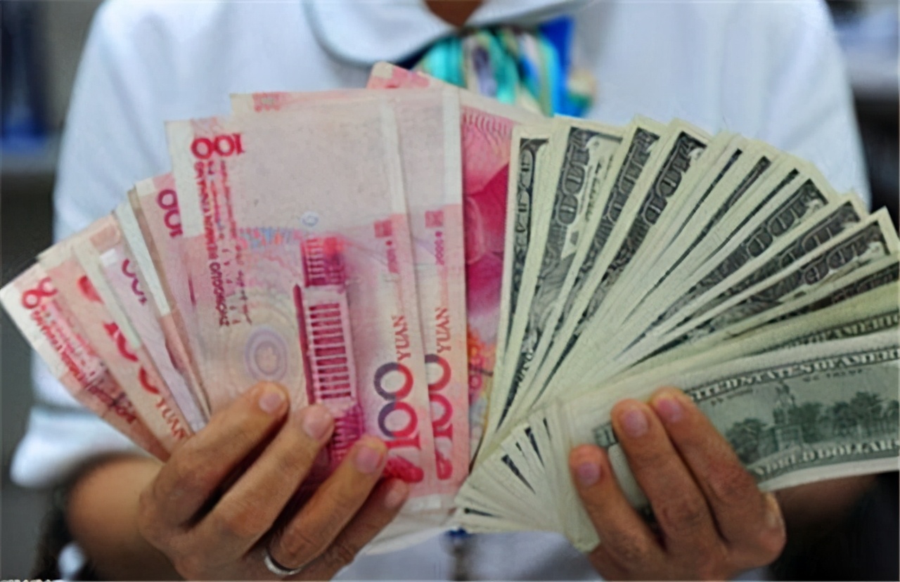 为拯救美国，拜登开始在全世界薅羊毛，要中国