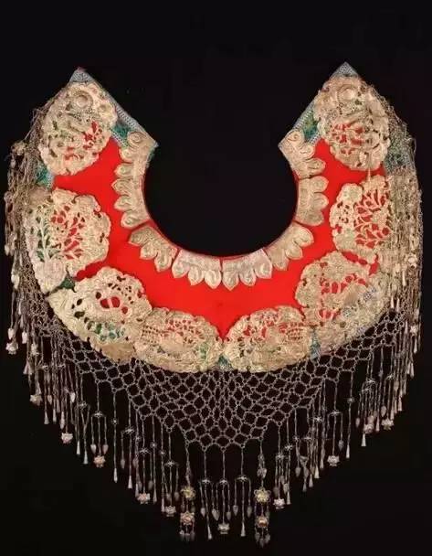 好看！中国古典服饰-云肩纹样图案之美