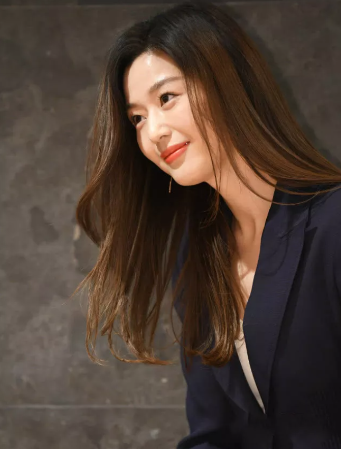 韓國第一美人全智賢 39歲依舊少女感 又甜美又霸氣 時尚聖經 Mdeditor