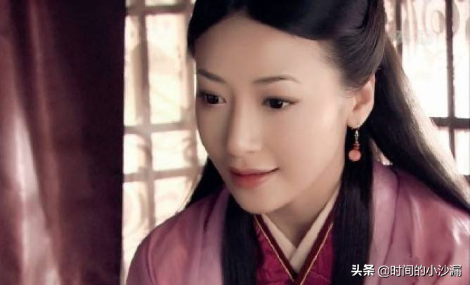 《神话》三美合体，张萌晒与白冰金莎合照，在