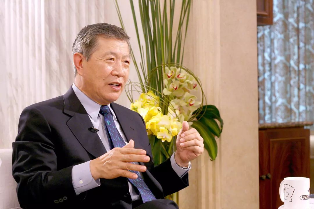 华裔探长李昌钰：凭借2块鸡骨头，调查炸鸡店惨