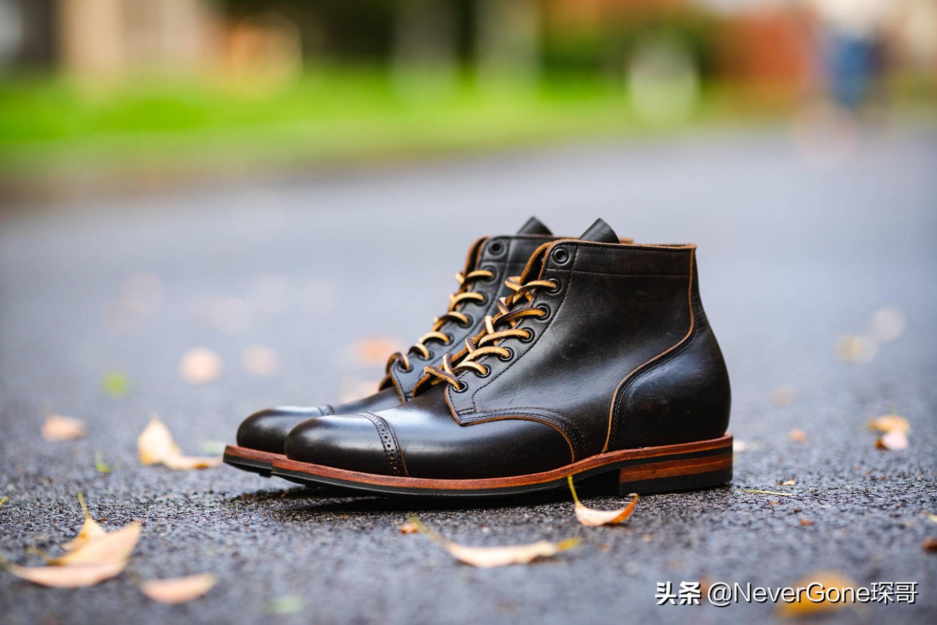 搞双“奢侈品”工装靴穿穿吧——Viberg 2030 固特异版本