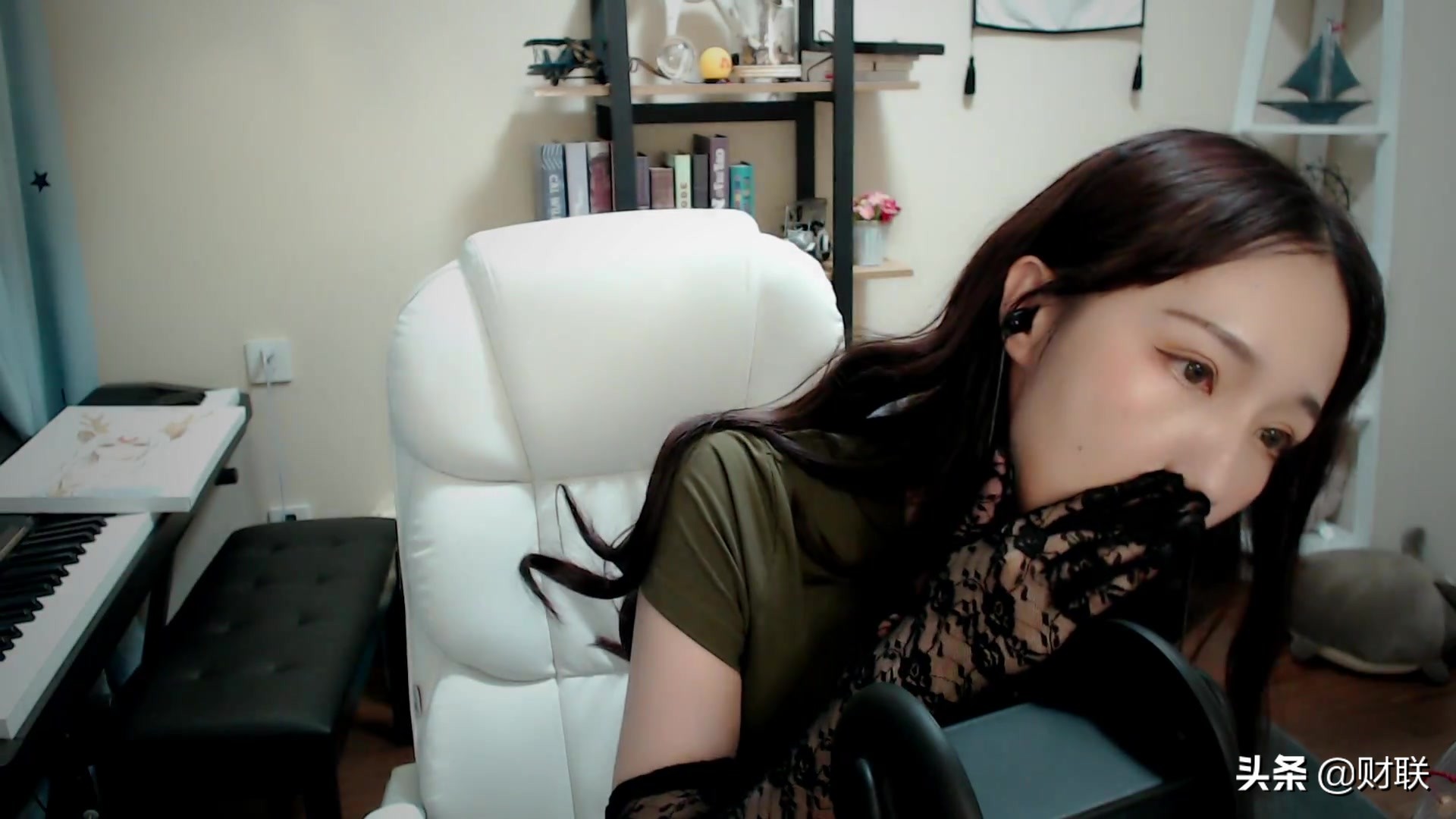 又一“灰色”生意兴起，赚钱都靠“哄”人，有从业者月收高达3万