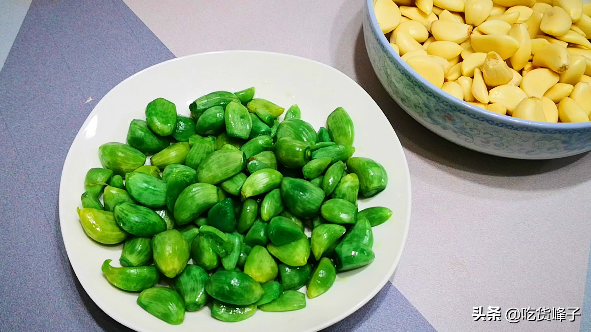 Dried meat 8 bloat dried meat 8 garlic, remember well " 1 cut 2 white " , 7 days become dark green, already simple fast