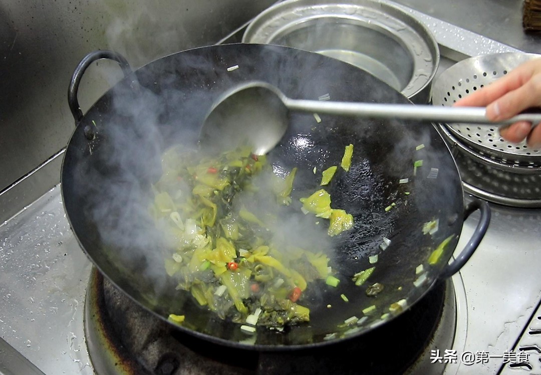 图片[9]-【酸菜牛肉】做法步骤图 处理酸菜有技巧 做对了才酸爽嫩滑-起舞食谱网