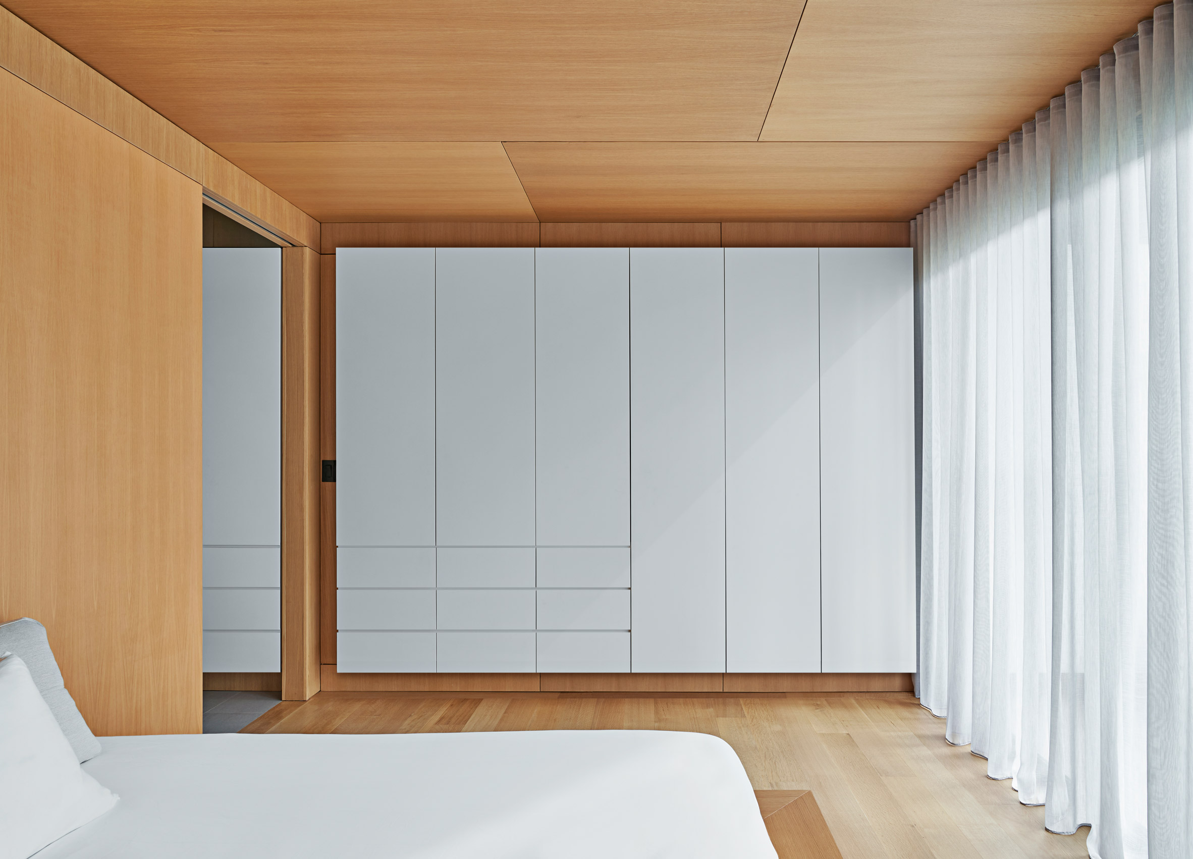 209m²工业风公寓，双层LOFT体量交错好似垂直园林