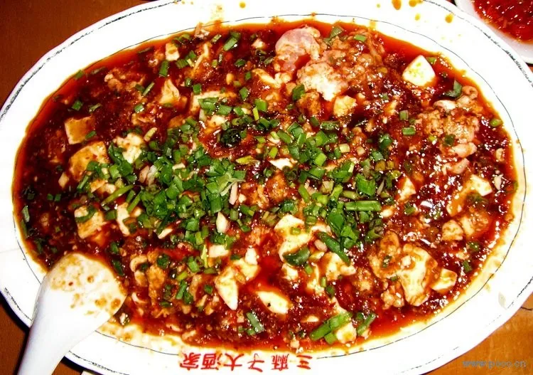 苍蝇小馆，食品工业化浪潮下的最后一丝人间烟火