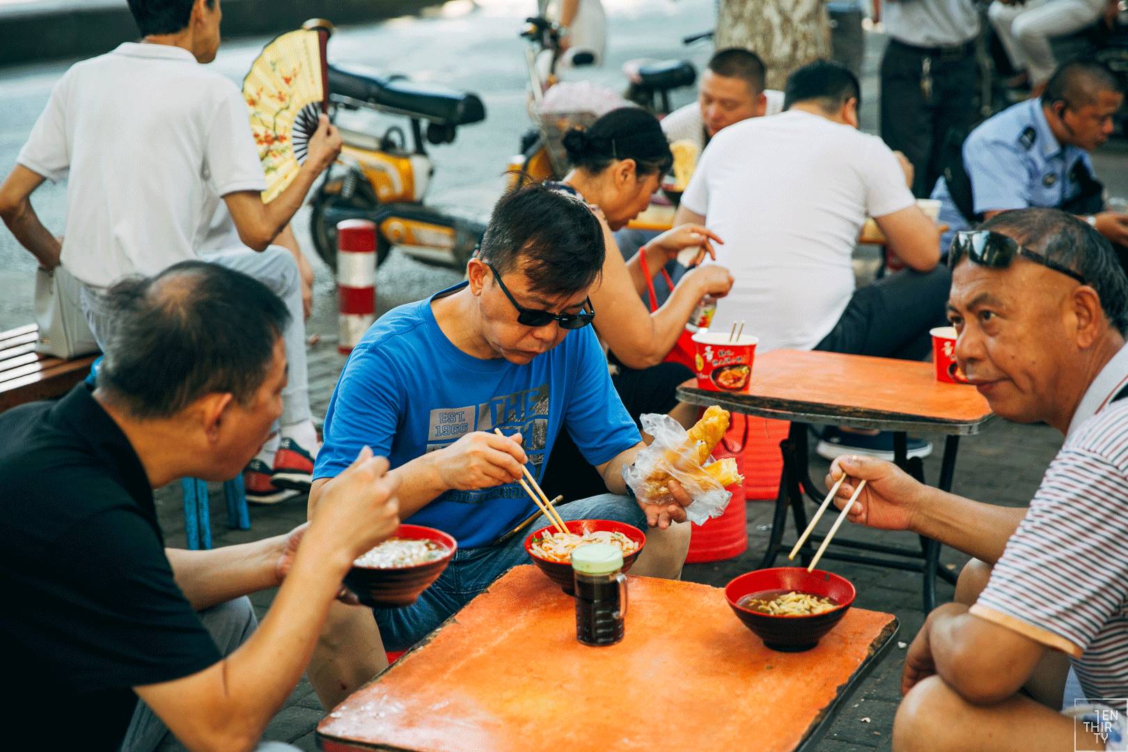 我用100张照片，告诉你武汉人是怎么过早的