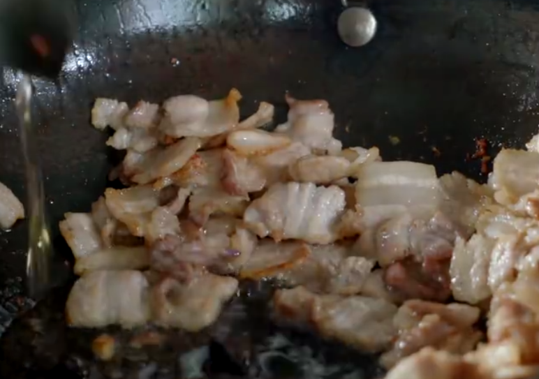 图片[4]-厨师长教农家小炒肉正确做法步骤简单味道足2碗米饭都吃的下-起舞食谱网
