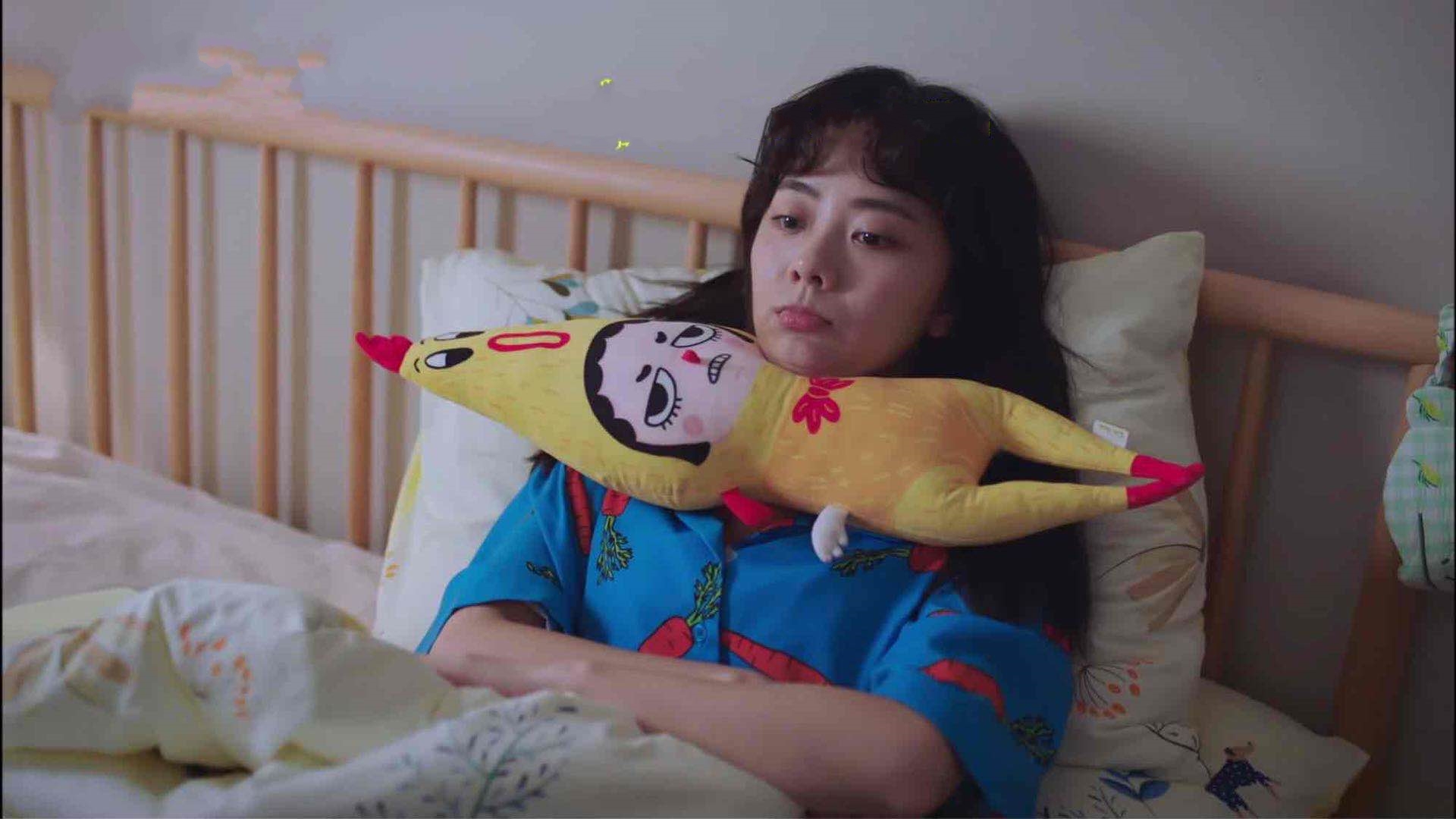 反对|《以家人之名》陈婷拍桌反对凌霄谈恋爱 挖苦尖尖家穷，凌霄当场翻脸