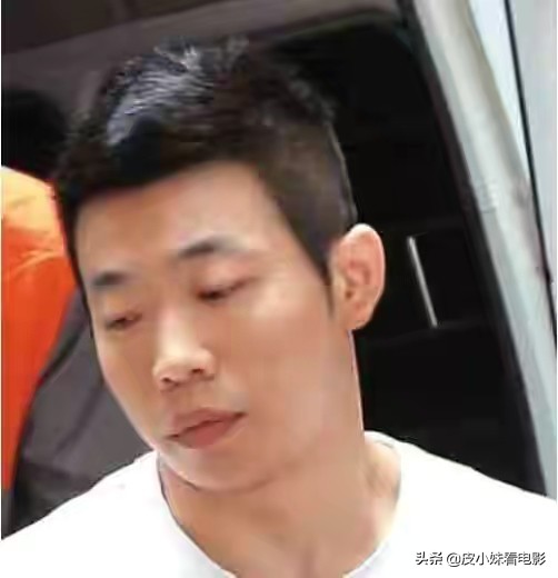 白静：本该前途无量，却落得这下场，三刀死在了丈夫的面前