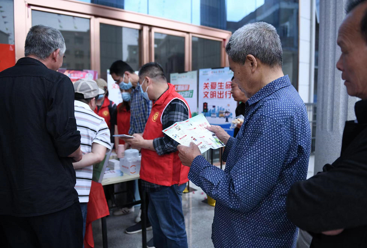 领非遗风采，学旅游安全知识，做文明公民