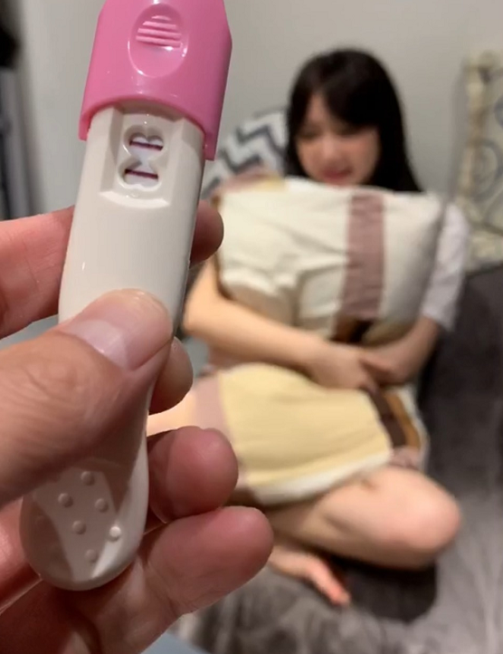 王子曬棒棒堂三對情侶，cue女友自嘲是電燈泡，鄧麗欣歌詞回應