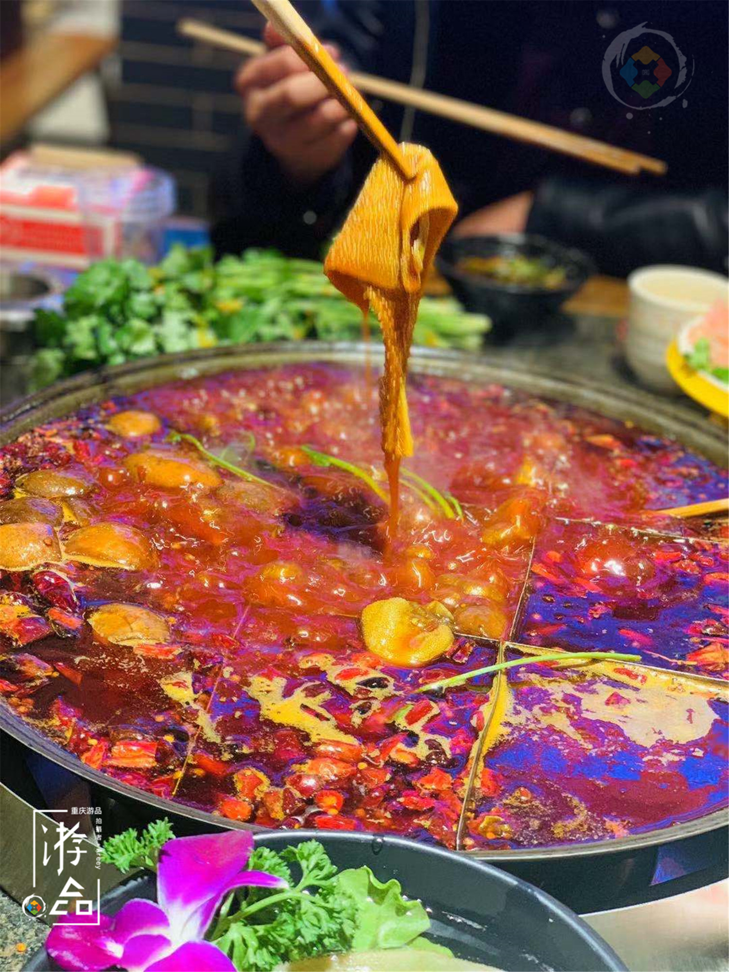 重庆冷知识：本地人都爱吃火锅，但火锅店的员工却从来不吃？