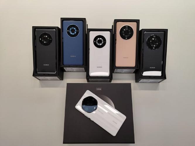 新品手机相继发布，他们的综合实力怎么样？我们一起来看看