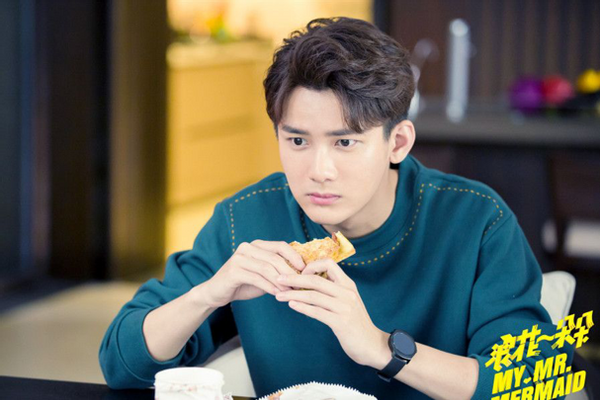 恋爱了？李溪芮和熊梓淇生日比心送祝福，女方被爆是双性恋？