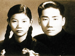 毛岸英：8岁生日失去母亲，新婚一年牺牲战场，