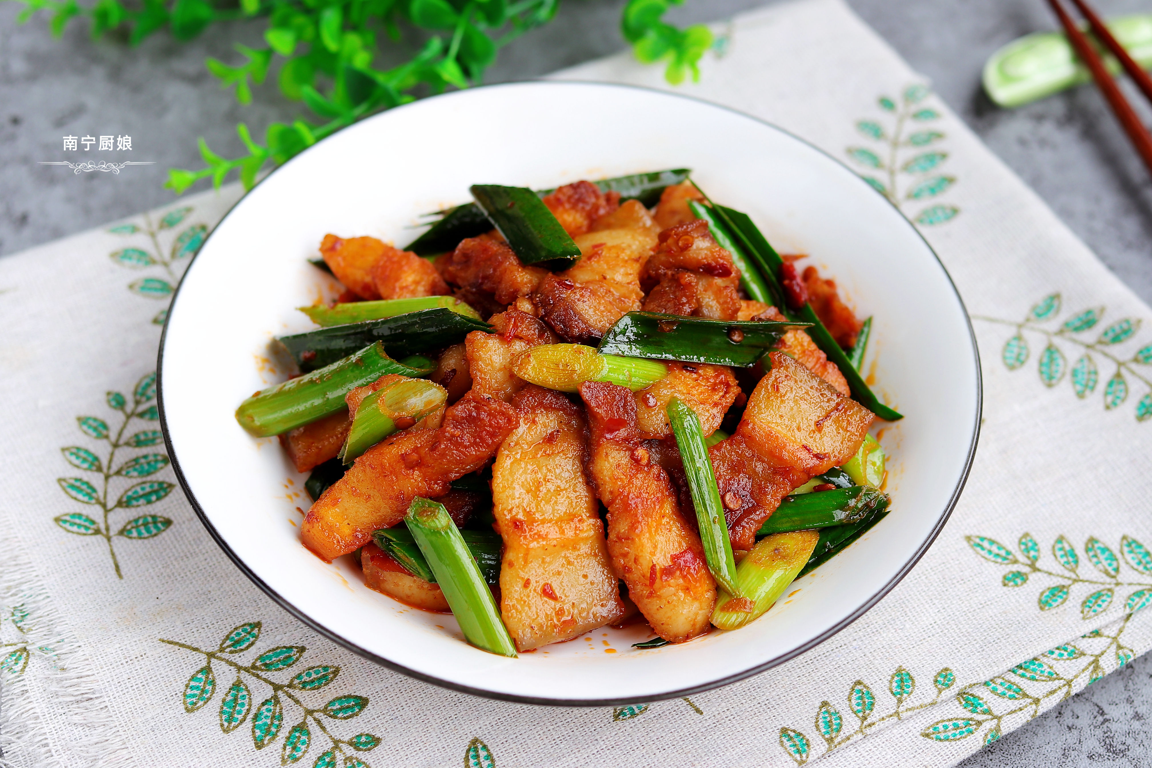 回鍋肉這樣做吃著才過癮，肥而不膩，超級下飯，每次做一盤不夠吃