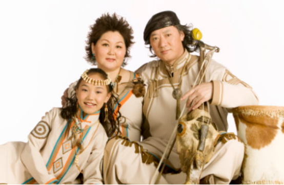 15年过去了，那个唱《吉祥三宝》的一家子，为何销声匿迹了？