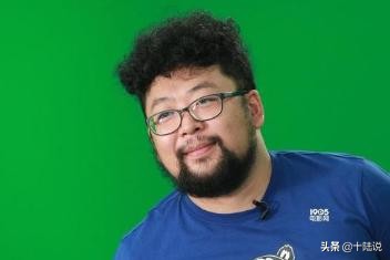 “胡子一刮，人设崩塌”的男星，张涵予不算什