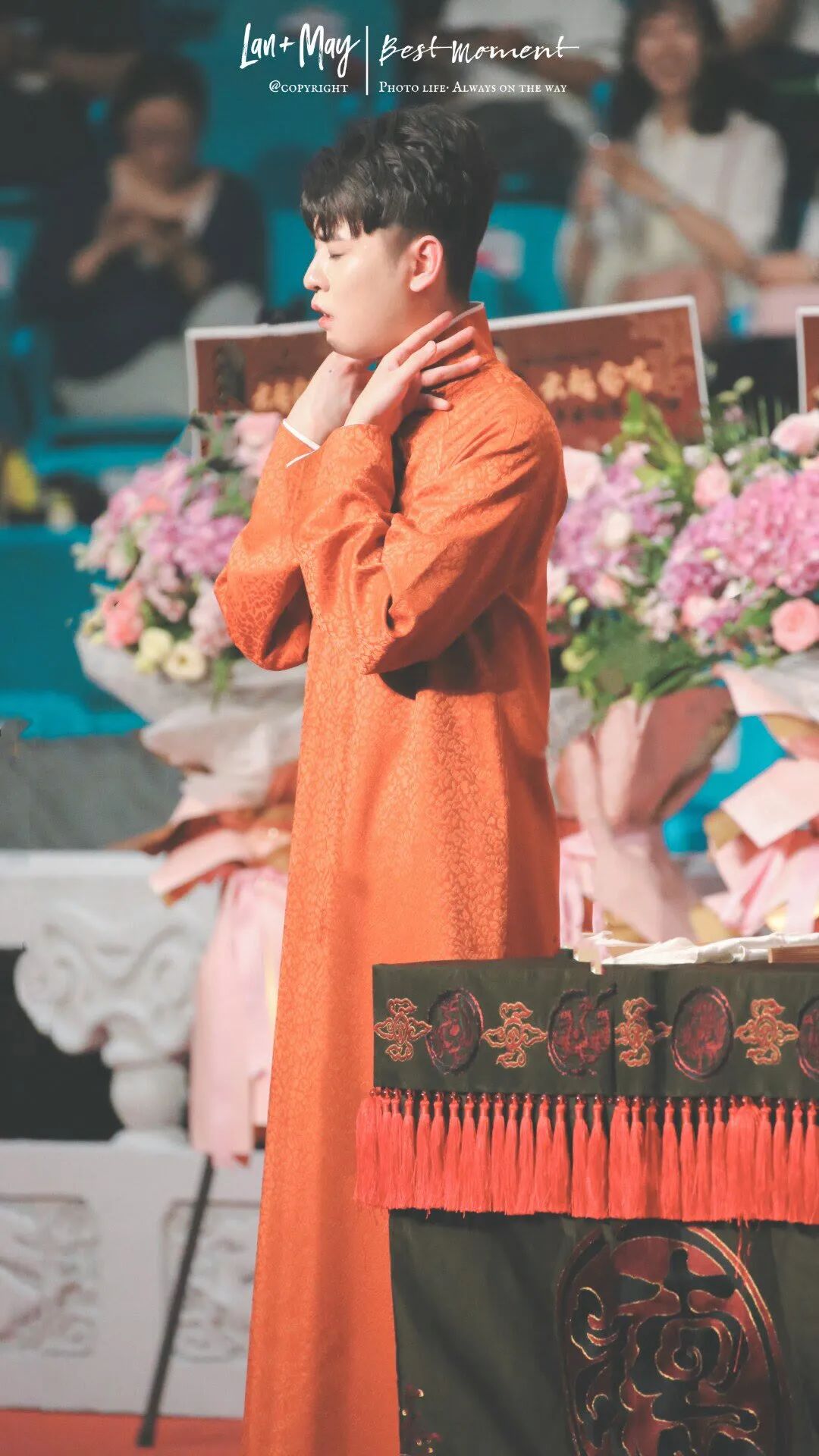 Wallpaper comes to Zhang Yunlei