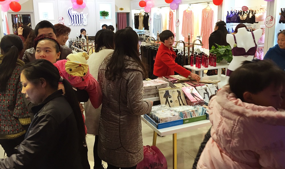 绝妙的营销策略！实体店这样做营销活动，再也不怕没生意