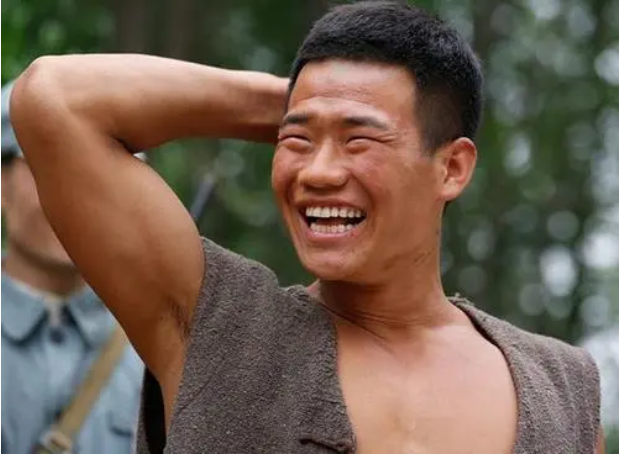 “三毛”长大了！8岁成名，14岁秃顶，34岁变帅哥