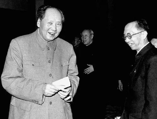 Mao Zedong entertained Puyi after the pardon and instructed ...