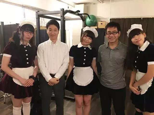 日本"女仆"健身房火了，满场丰胸翘臀，