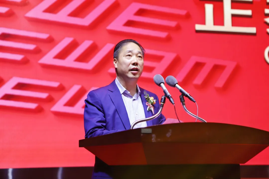 吴炳池书记为温州医科大学眼视光学院学子颁发奖学金