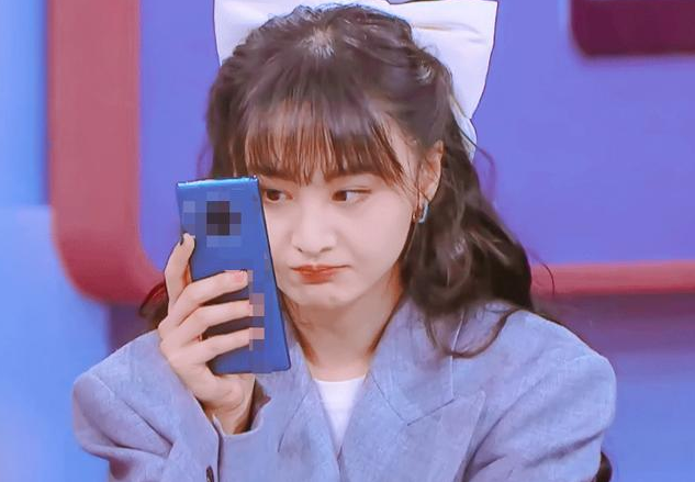 郑爽用过的水杯卖2500，知道原价后：是我不配拥