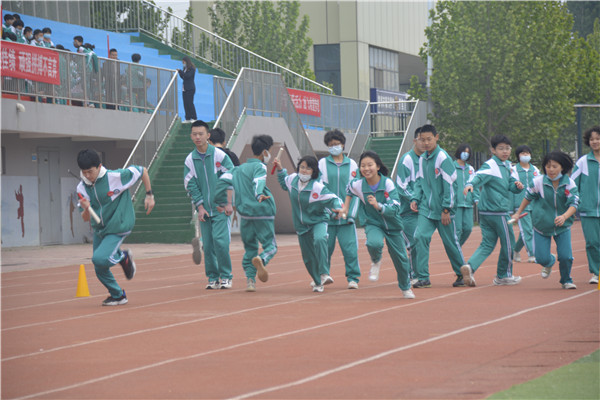 邯鄲市翰光學(xué)校2021年春季趣味運(yùn)動(dòng)會(huì)(圖11)