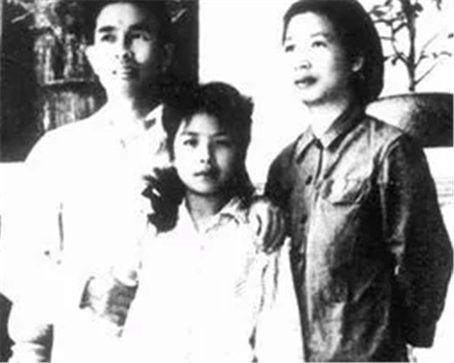 Taos Light Mom, the father of the big brother is who is, this is very important iNEWS