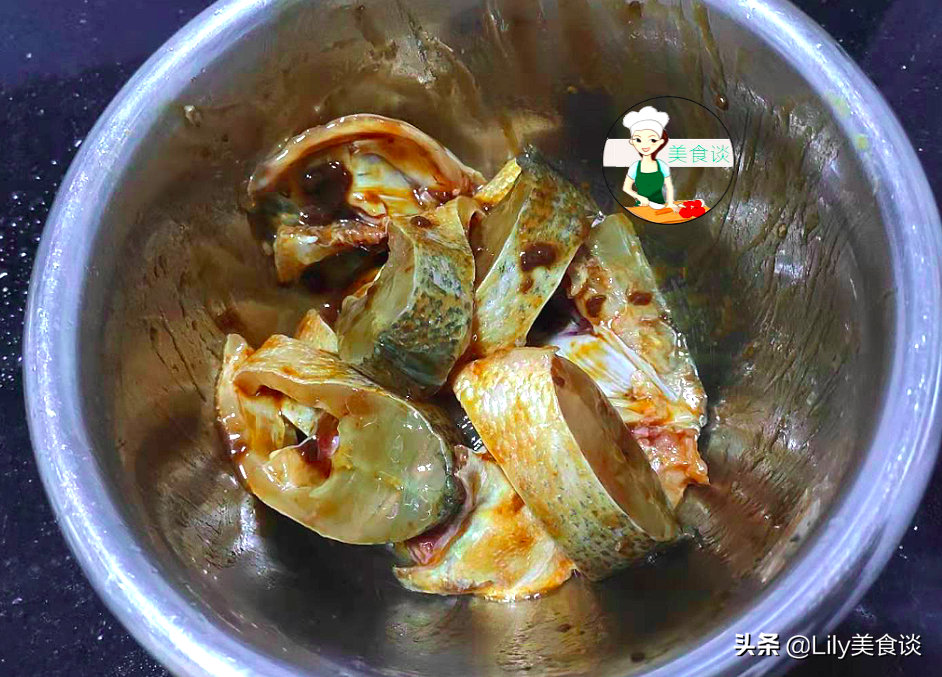 冬天，這魚多給孩子吃，不加一滴水，燜一燜8分鐘就好，太鮮美了