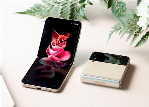 正式官宣！三星Galaxy Z Flip3 5G折叠手机9月1日发布
