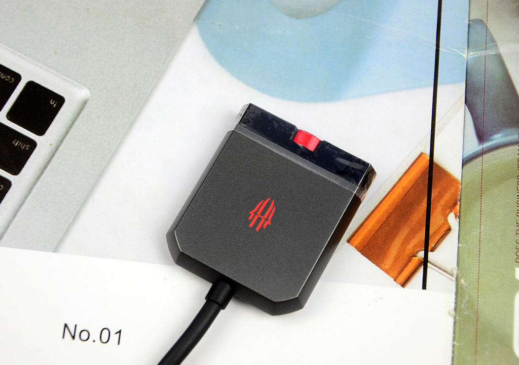 助力吃鸡，听声、续航一步到位！努比亚红魔手游拓展坞体验