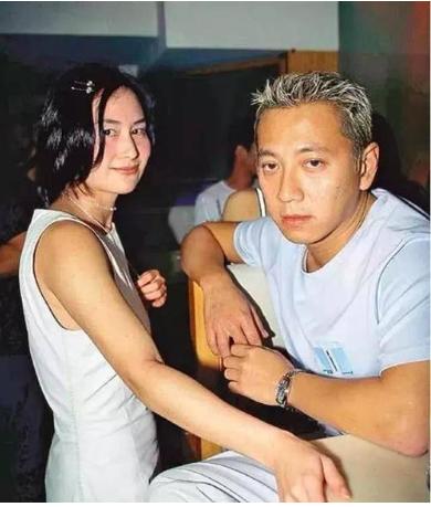 楊其龍:他是楊受成最操心的兒子,愛上何超瓊,娶外籍女友歸正途 - 頭條匯