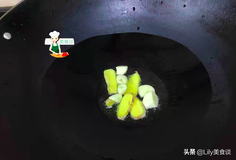 春天，這菜多給孩子吃，鮮香美味又營養，孩子愛吃，春天吃特營養