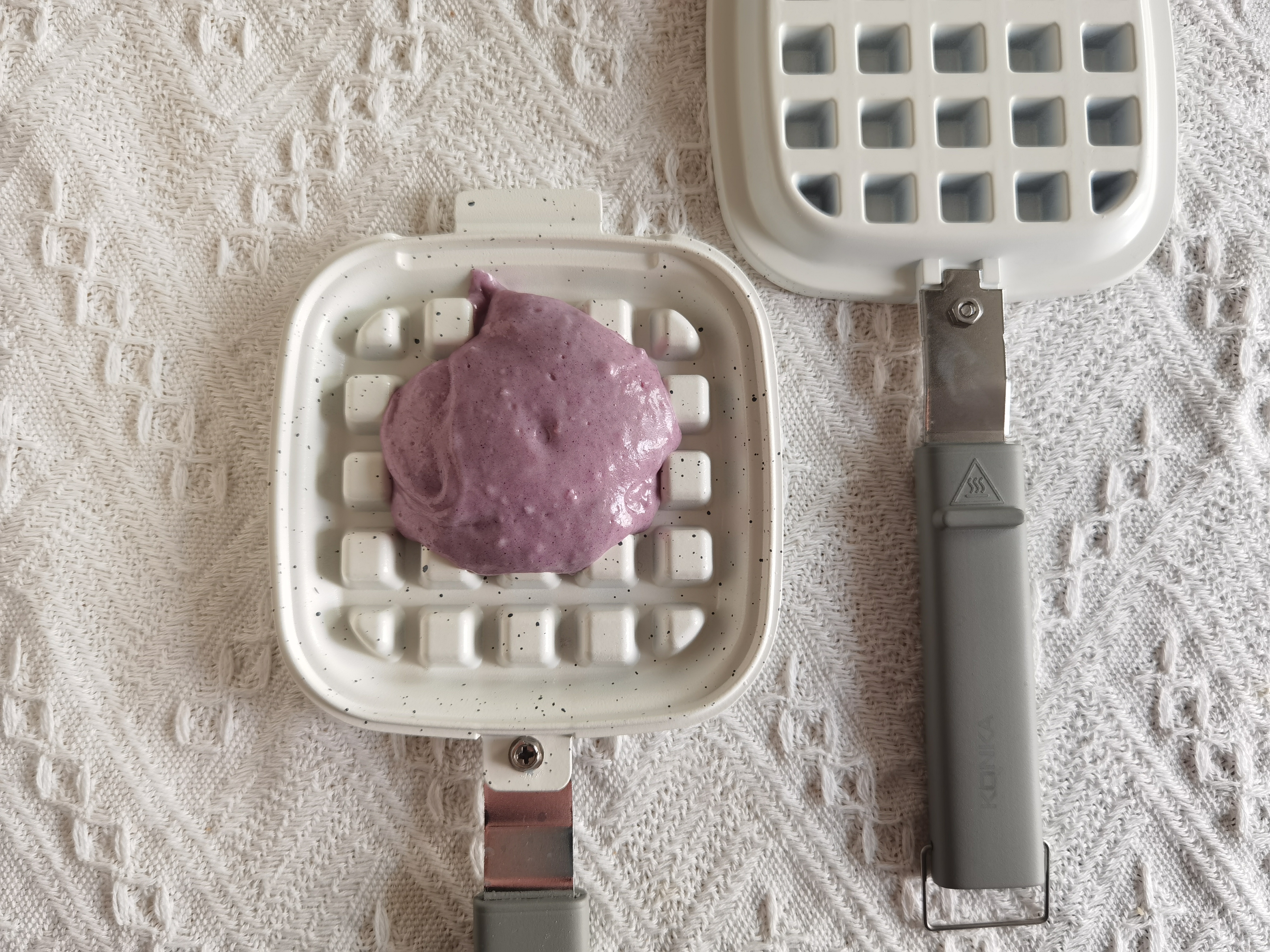 冷了也还松软的不规则紫薯华夫饼，可可爱爱，操作简便又好吃