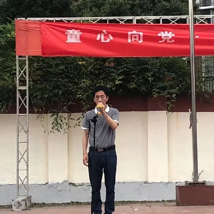 唱红色经典，抒爱党豪情——华一双师武汉小梅花学子向祖国献礼