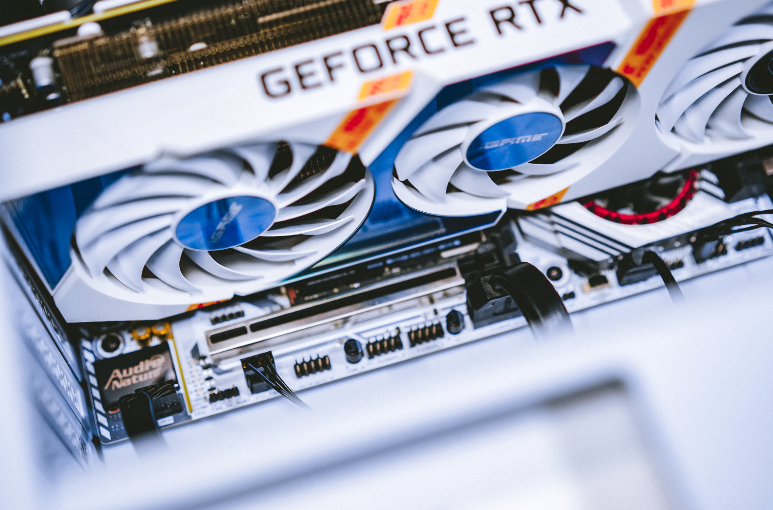 快到三星980 Pro都喊大哥？威刚PCIe 4.0固态XPG翼龙S70上手体验