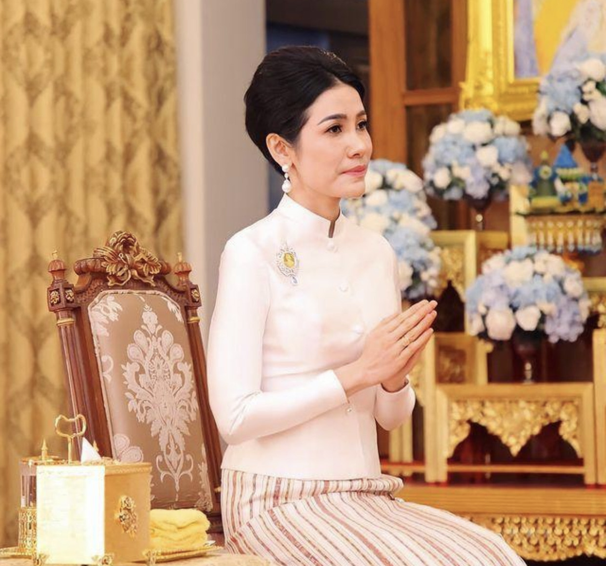 真实版“甄嬛”有点段位，挑衣服都让国王陪，