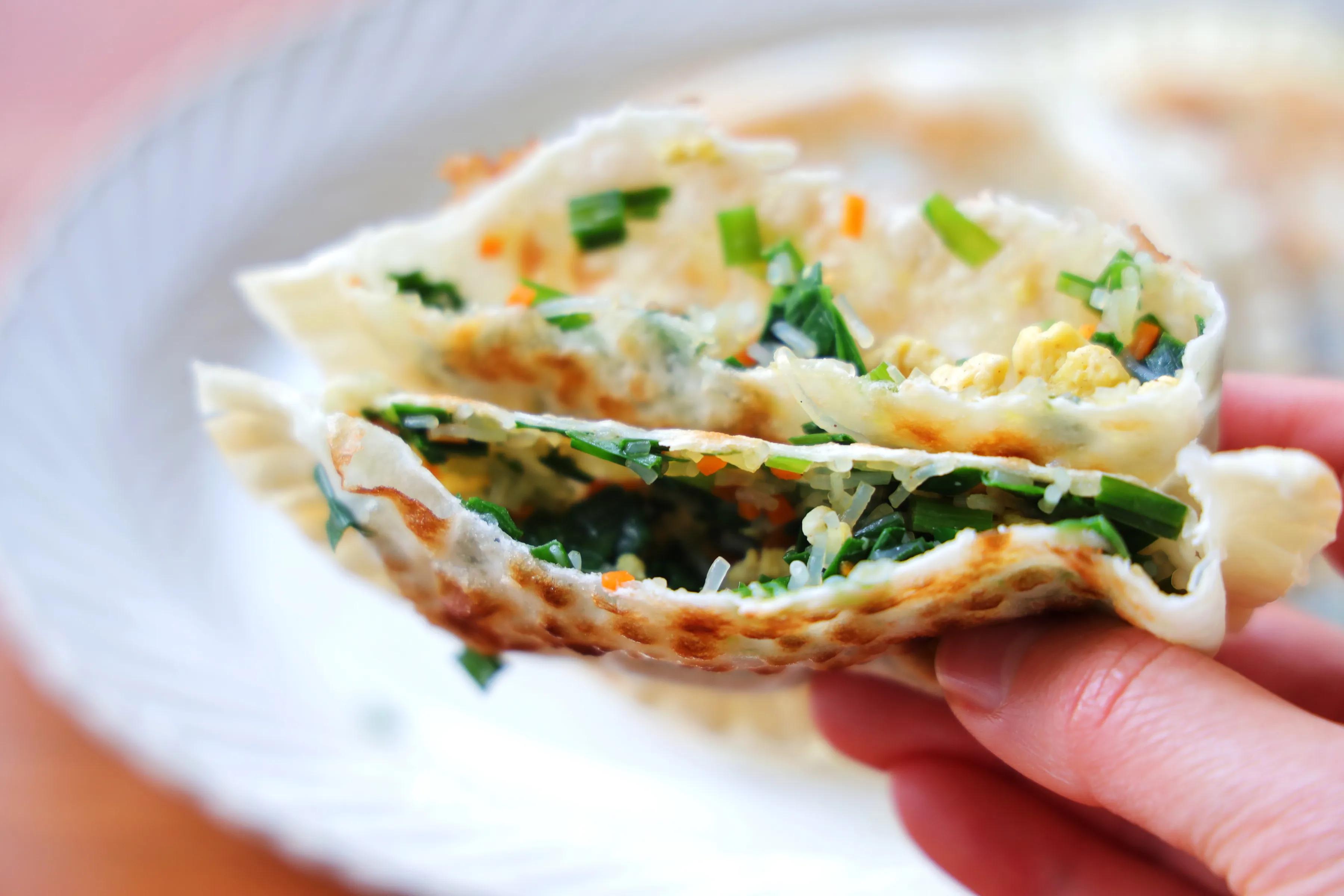 韭菜盒子新做法，不和麵不揉麵，皮薄餡大，特別適合新手和懶人！